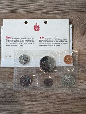 Canadian Mint Uncirculated 1975 Coin Set